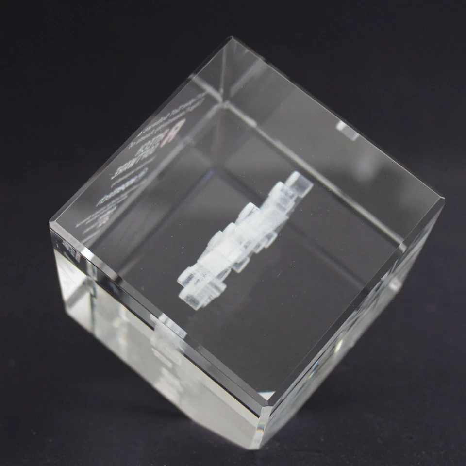 3D Internally Carved Corporate Crystal Ornaments high quality